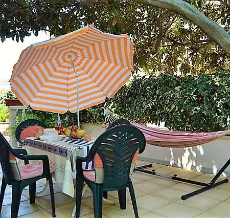 Garden House סופטאר